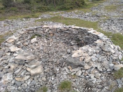 Helsington wall, 0.5m high, 3m diameter, 